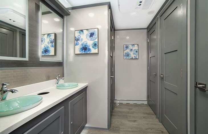 BR Restroom/Shower Trailer Rentals in Boca Raton, Florida