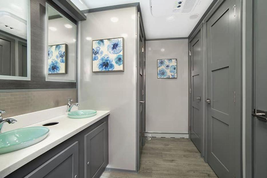 Shower Trailer Rentals in Port Charlotte FL